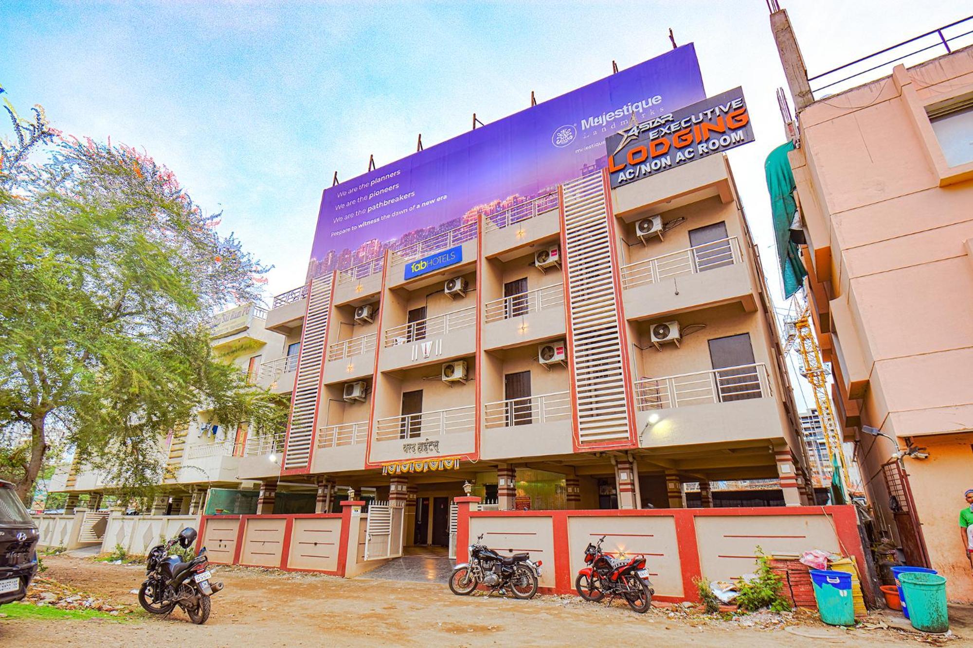 Fabexpress 4 Star Executive - Nr World Trade Center Hotel ปูเน่ ภายนอก รูปภาพ